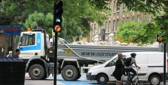 The light says green but cyclists (and pedestrians) can’t go